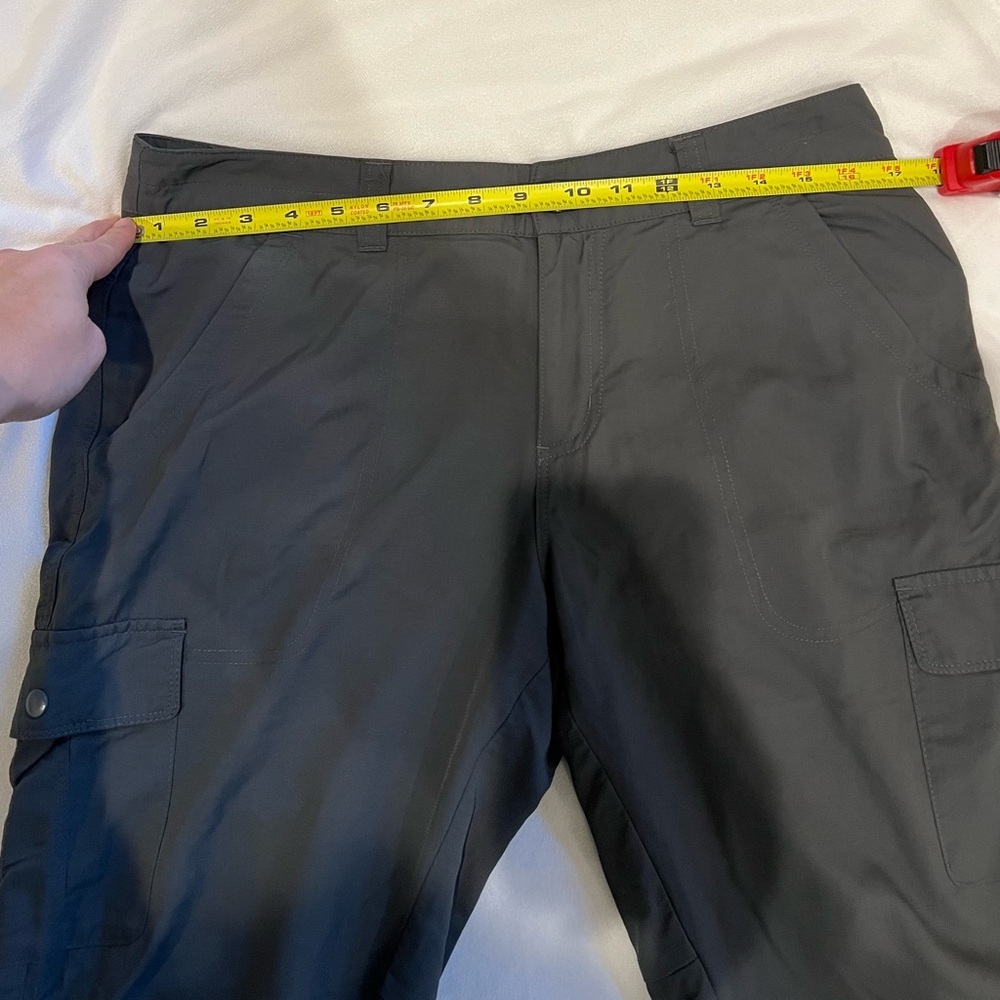 Women’s Columbia Omni-Wick Advanced Repellent Gray Cargo Activewear Pants - Picture 13 of 13
